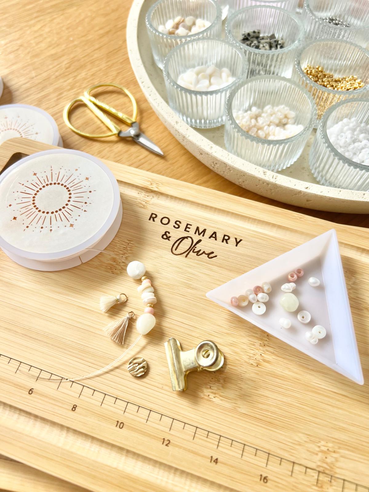 Perlenauswahl in Naturtönen und Wunschfarben