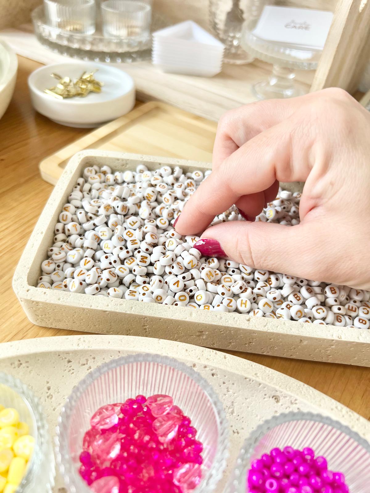 DIY Perlenarmband Station beim JGA